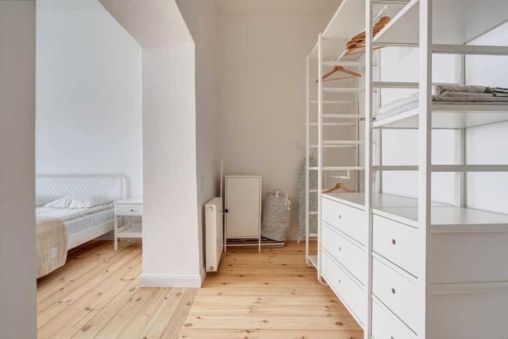 Spacious 2-Bedroom Flat In Old Town By Urban Rent วิลนีอุส ภายนอก รูปภาพ
