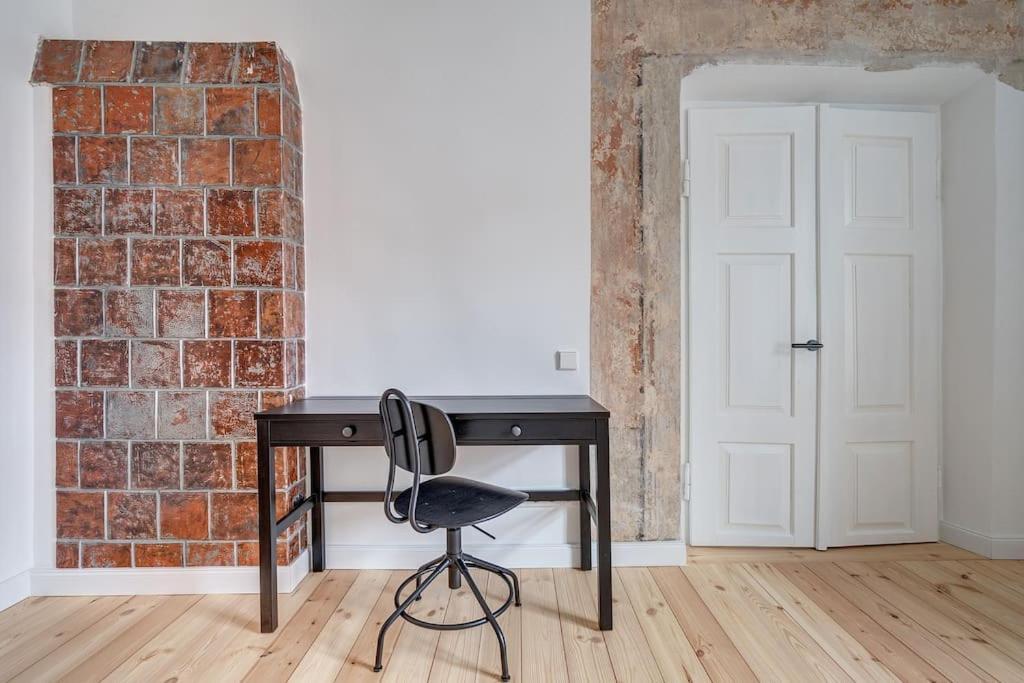 Spacious 2-Bedroom Flat In Old Town By Urban Rent วิลนีอุส ภายนอก รูปภาพ