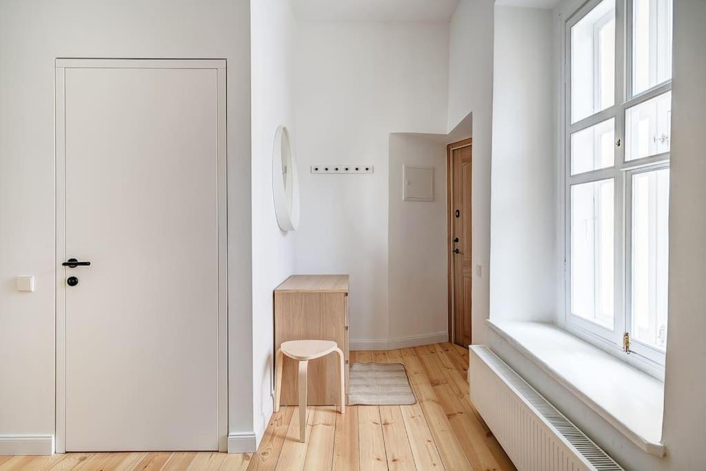 Spacious 2-Bedroom Flat In Old Town By Urban Rent วิลนีอุส ภายนอก รูปภาพ